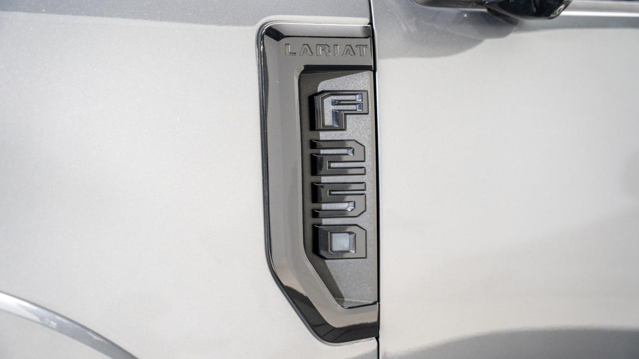 2021 Ford F-250 LARIAT Ultimate w/ Tremor Off-Road & Black Appearance Franklin TN