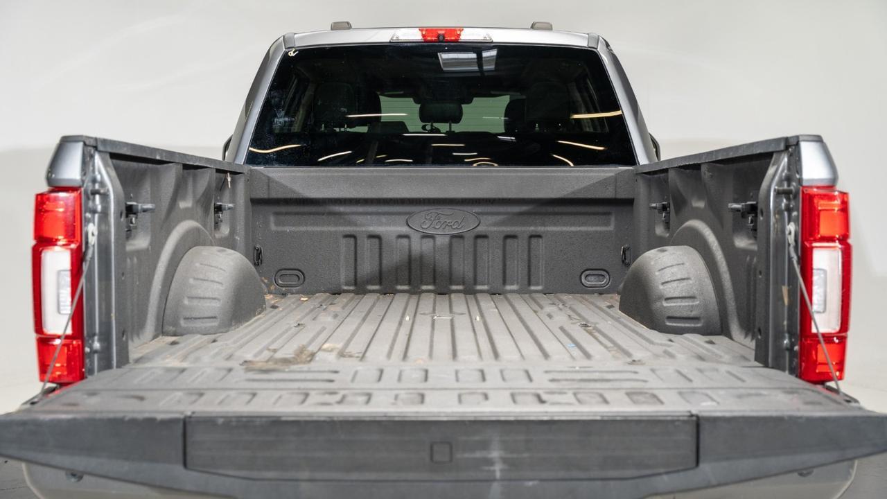 2021 Ford F-250 LARIAT Ultimate w/ Tremor Off-Road & Black Appearance Franklin TN