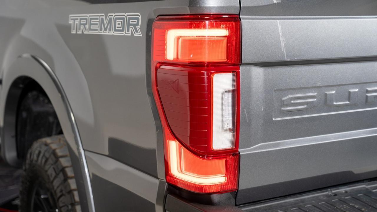 2021 Ford F-250 LARIAT Ultimate w/ Tremor Off-Road & Black Appearance Franklin TN