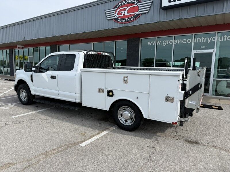 2021 Ford F-250 Utility w Tommy Lift Gate XL Collinsville OK