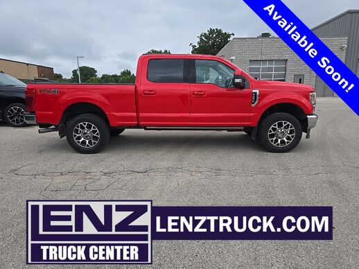 2021_Ford_F-250SD_4x4 Crew Cab Lariat_ Fond du Lac WI