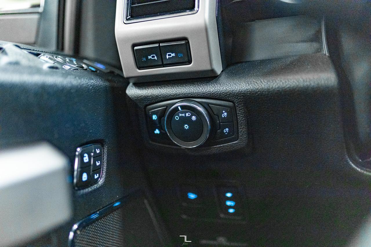 2021 Ford F-350 4x4 Crew Cab Lariat Tremor Diesel Leather Roof Nav Red Deer AB