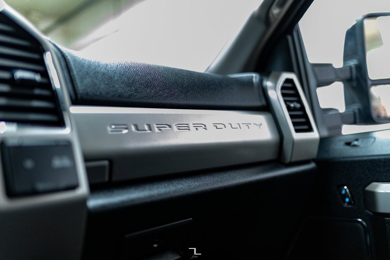 2021 Ford F-350 4x4 Crew Cab Lariat Tremor Diesel Leather Roof Nav Red Deer AB