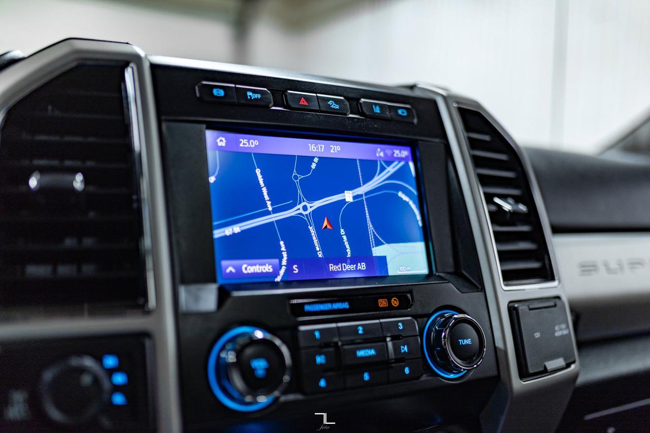 2021 Ford F-350 4x4 Crew Cab Lariat Tremor Diesel Leather Roof Nav Red Deer AB