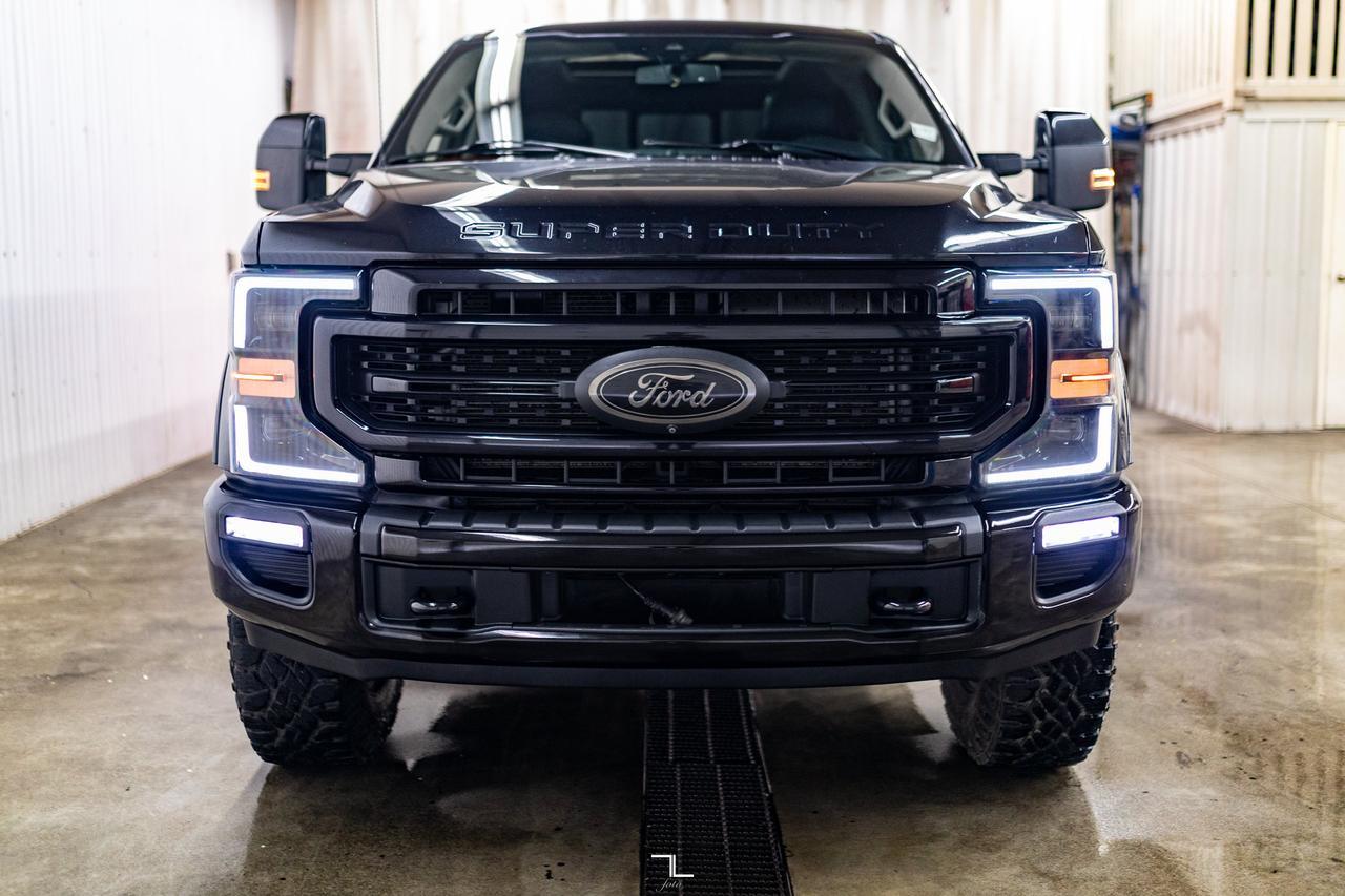2021 Ford F-350 4x4 Crew Cab Lariat Tremor Diesel Leather Roof Nav Red Deer AB