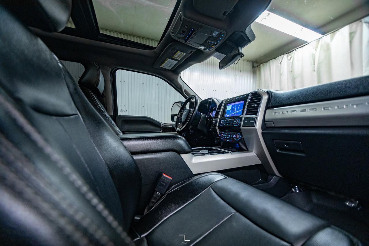 2021 Ford F-350 4x4 Crew Cab Lariat Tremor Diesel Leather Roof Nav Red Deer AB