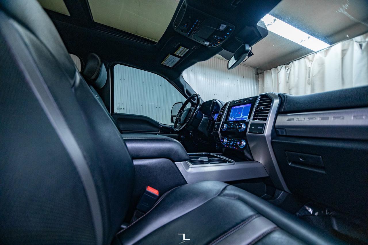 2021 Ford F-350 4x4 Crew Cab Platinum FX4 Diesel Leather Roof Nav Red Deer AB