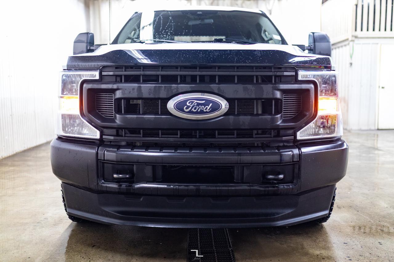 2021 Ford F-350 4x4 Crew Cab XL Deck BCam Red Deer AB