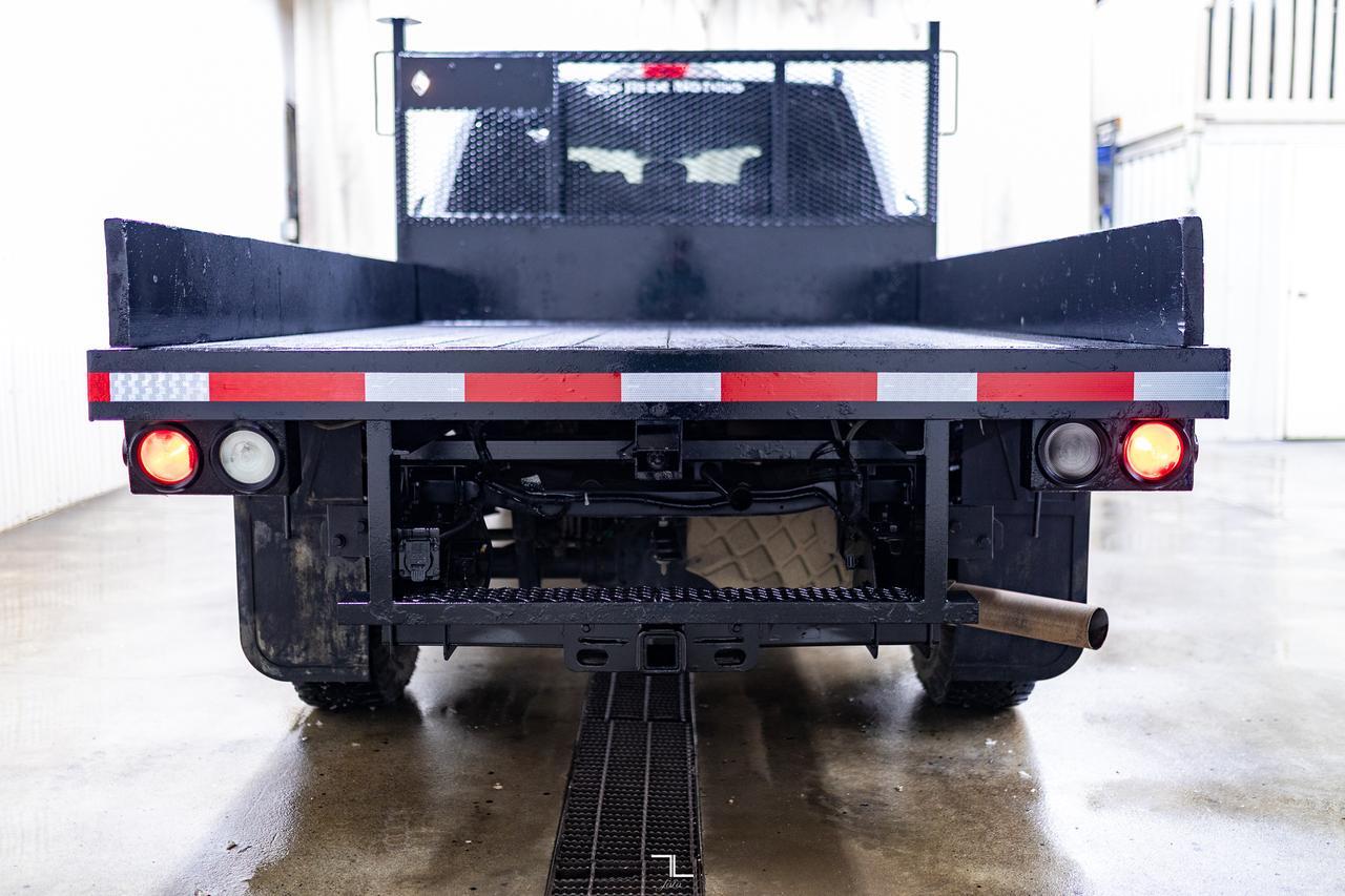 2021 Ford F-350 4x4 Crew Cab XL Deck BCam Red Deer AB