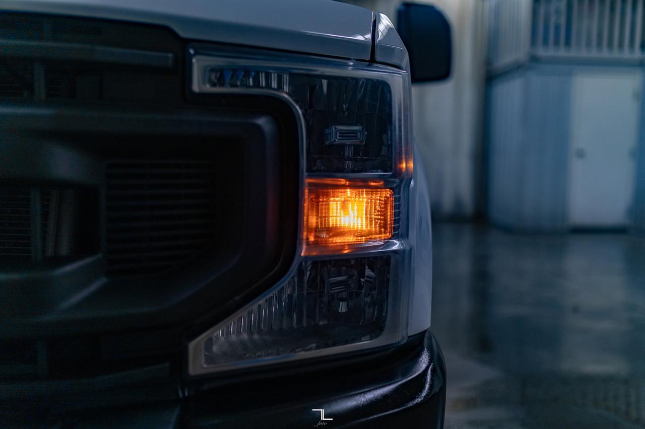 2021 Ford F-350 4x4 Crew Cab XL Deck BCam Red Deer AB