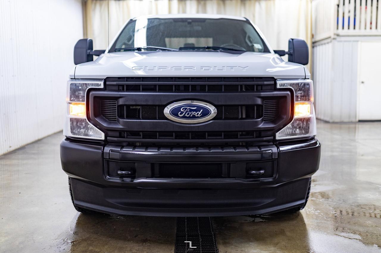 2021 Ford F-350 4x4 Crew Cab XL Deck BCam Red Deer AB