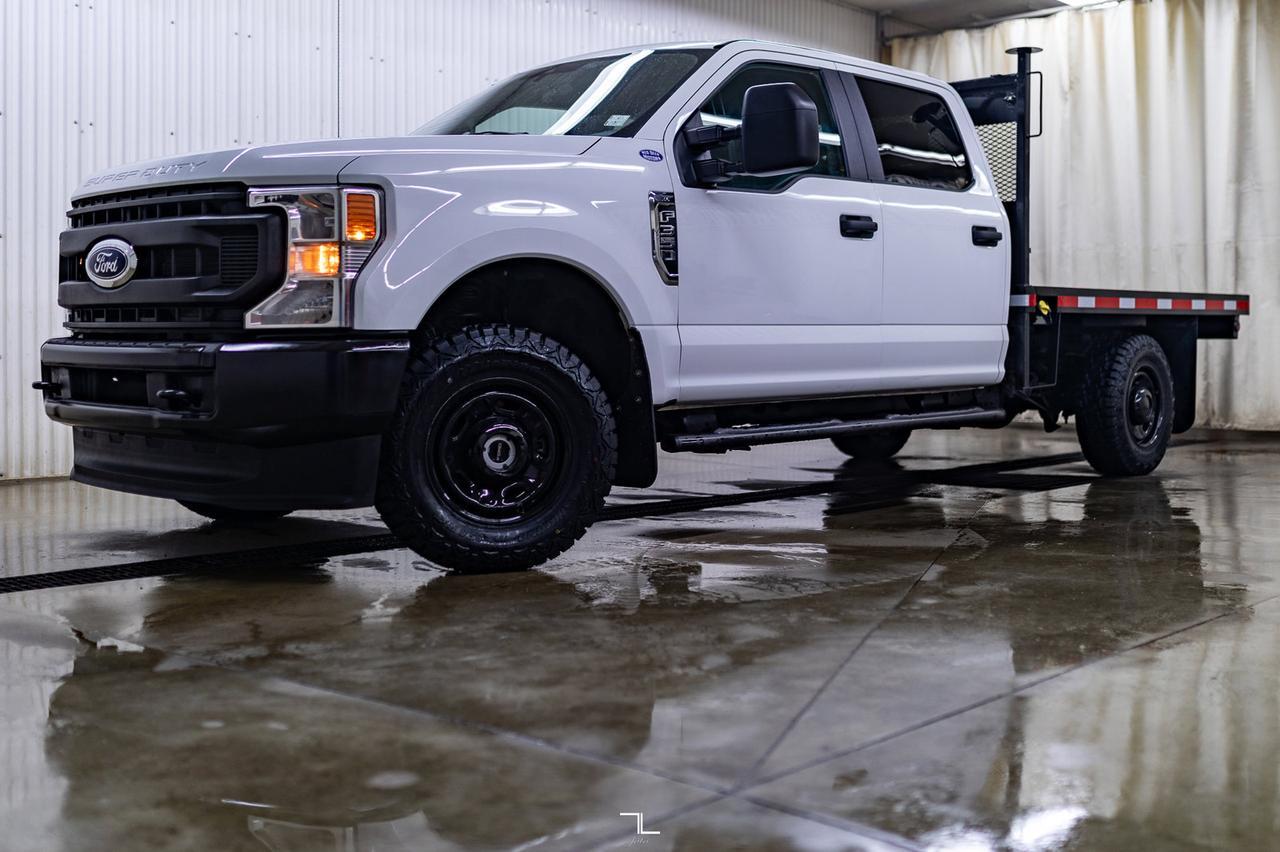 2021 Ford F-350 4x4 Crew Cab XL Deck BCam Red Deer AB