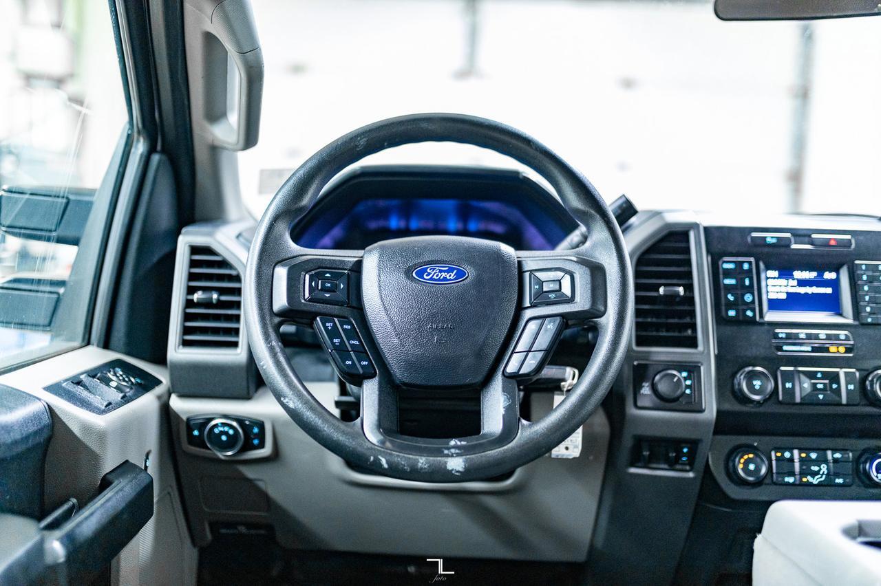 2021 Ford F-350 4x4 Crew Cab XL Deck BCam Red Deer AB