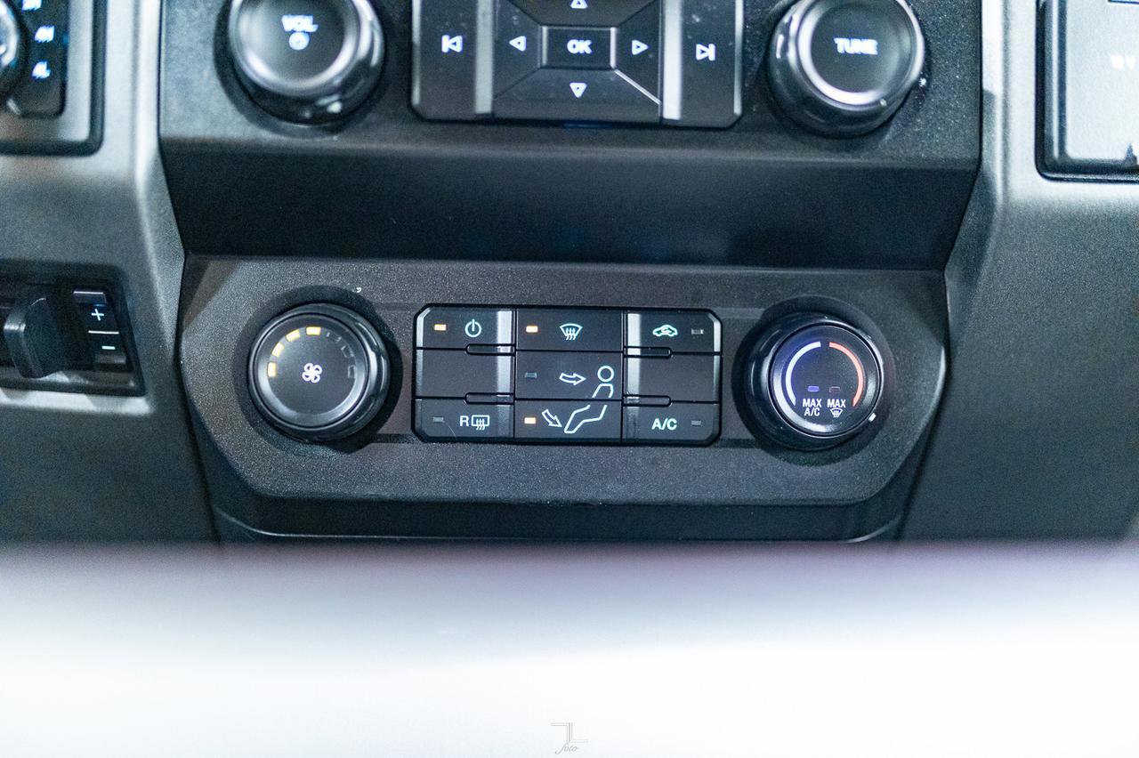 2021 Ford F-350 4x4 Crew Cab XL Deck BCam Red Deer AB