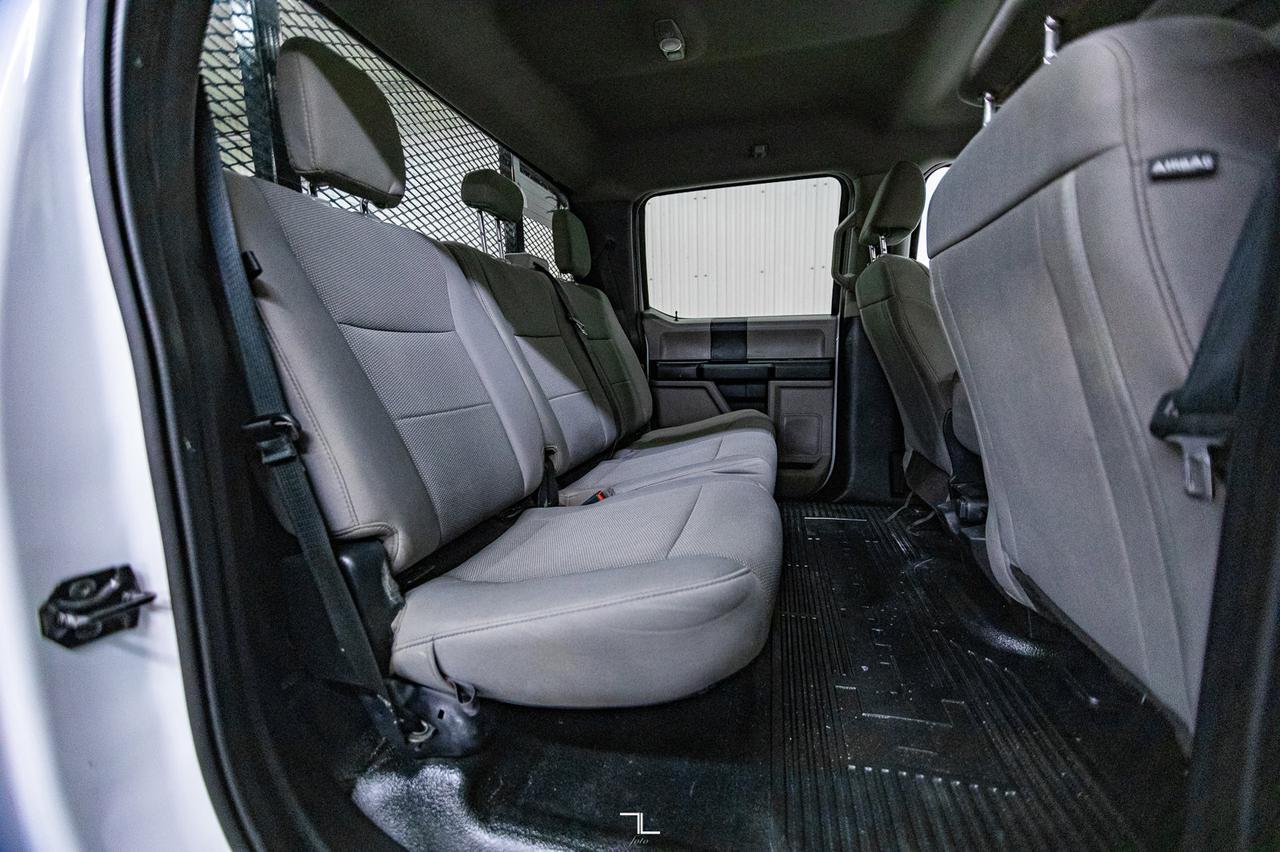 2021 Ford F-350 4x4 Crew Cab XL Deck BCam Red Deer AB