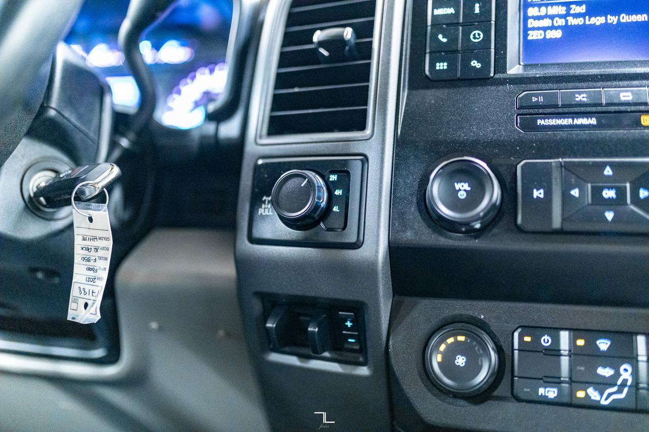 2021 Ford F-350 4x4 Crew Cab XL Deck BCam Red Deer AB