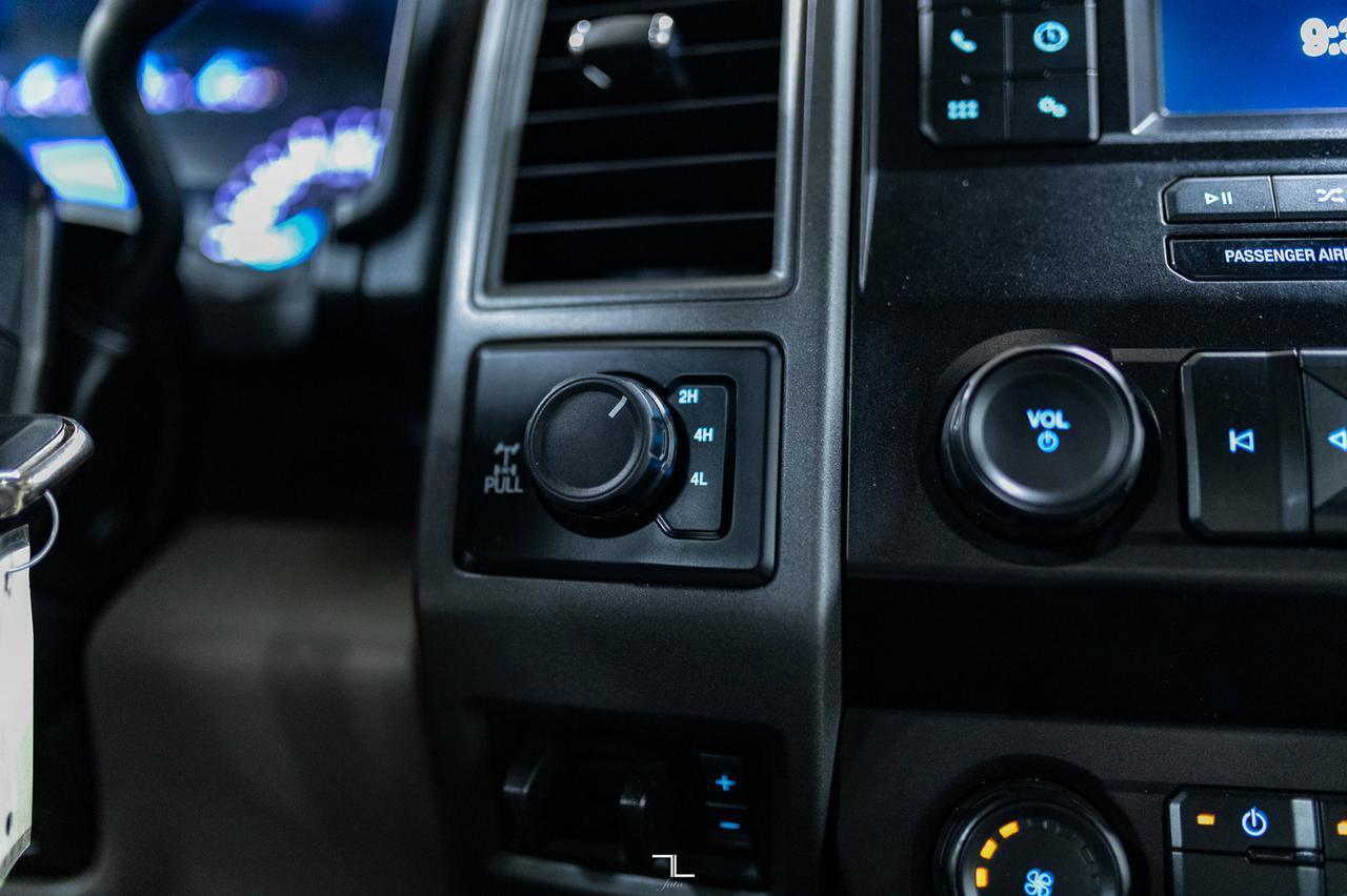 2021 Ford F-350 4x4 Crew Cab XL Deck BCam Red Deer AB