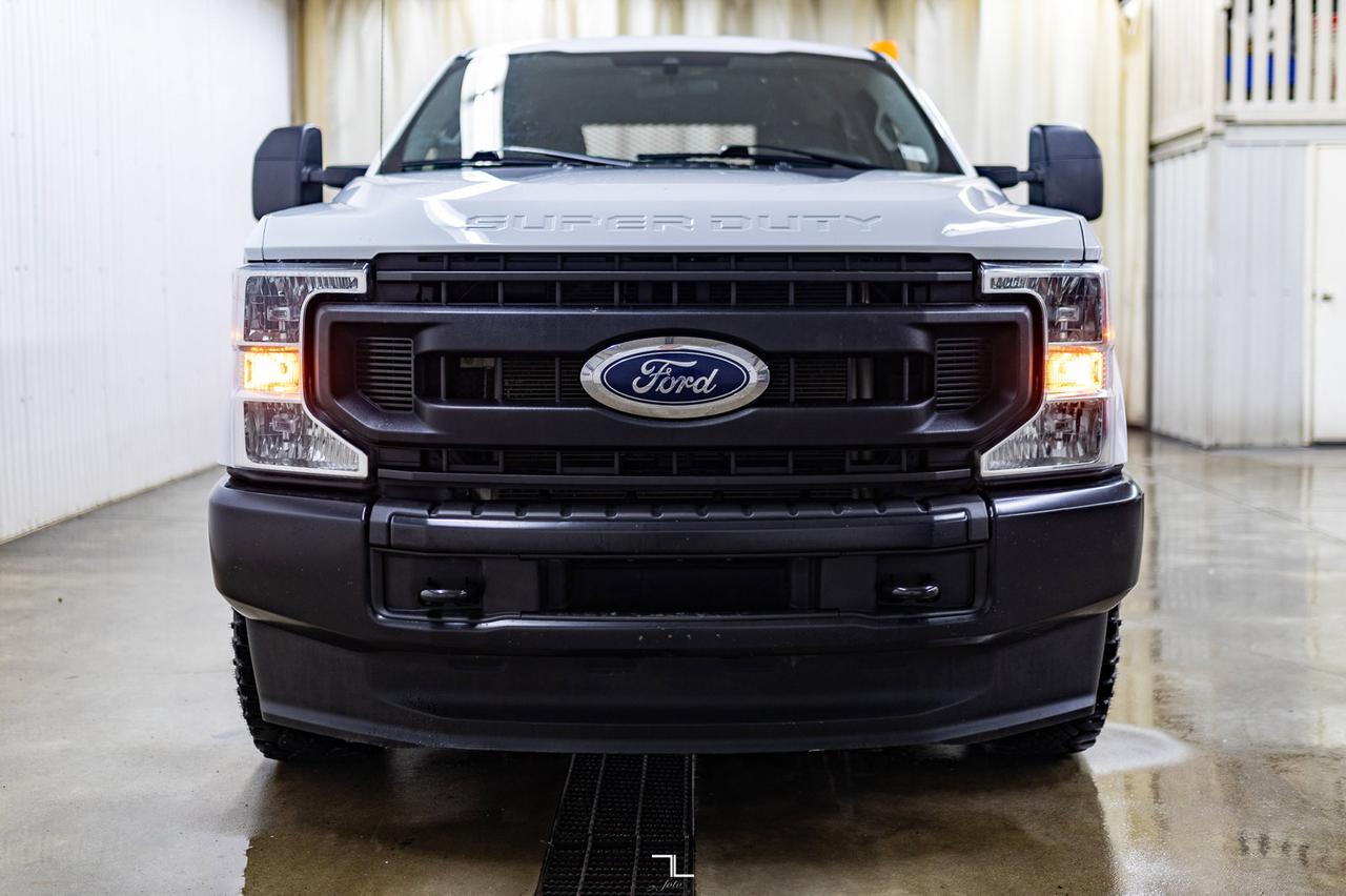 2021 Ford F-350 4x4 Crew Cab XL Deck BCam Red Deer AB