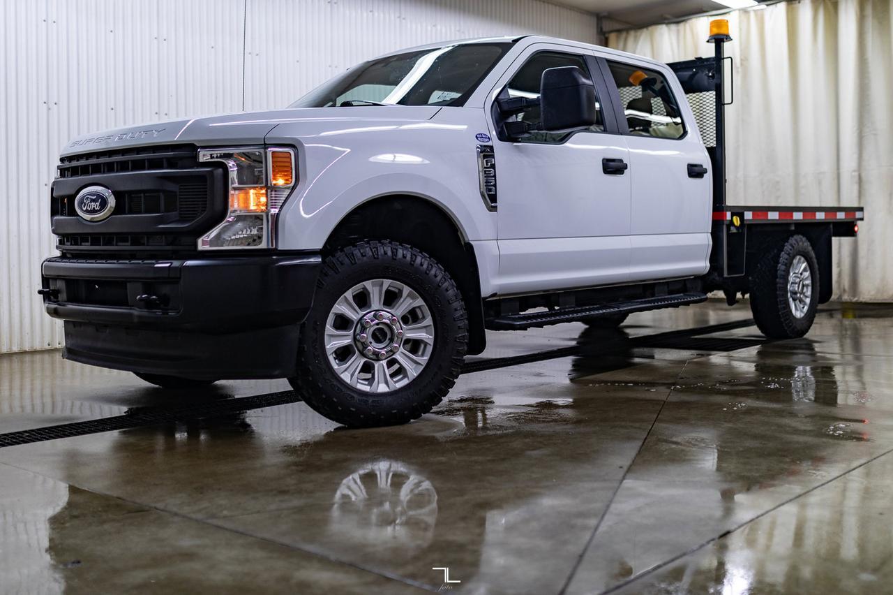 2021 Ford F-350 4x4 Crew Cab XL Deck BCam Red Deer AB