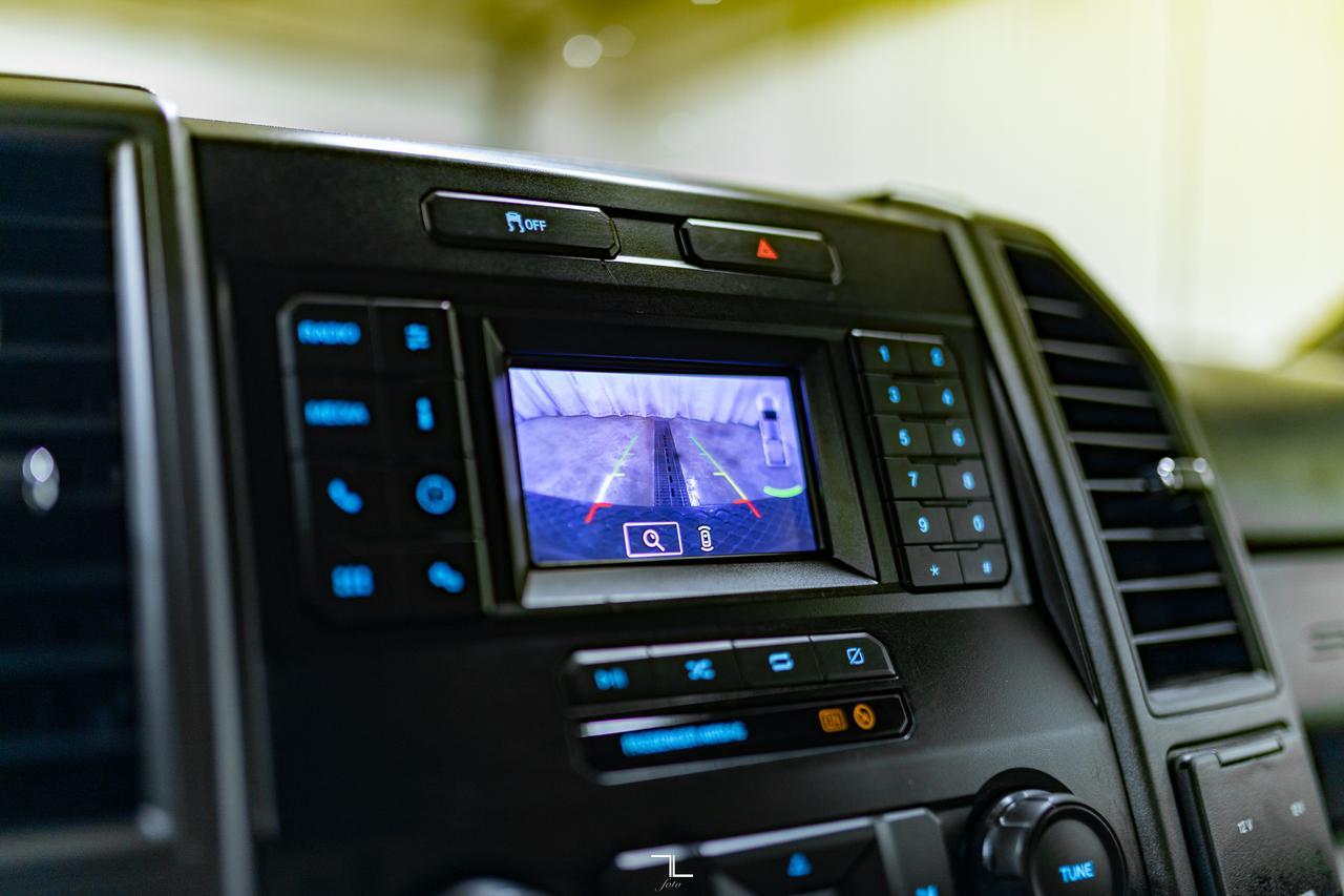 2021 Ford F-350 4x4 Crew Cab XL Deck BCam Red Deer AB