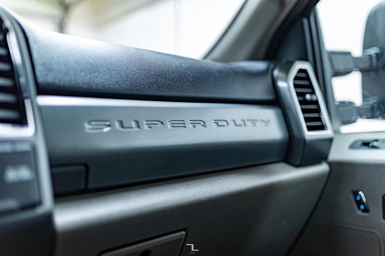 2021 Ford F-350 4x4 Crew Cab XLT Deck Diesel PSeat Red Deer AB