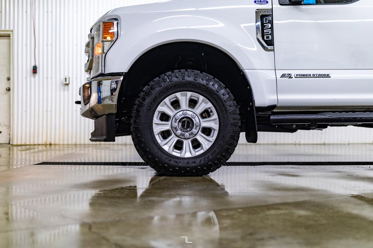 2021 Ford F-350 4x4 Crew Cab XLT Deck Diesel PSeat Red Deer AB