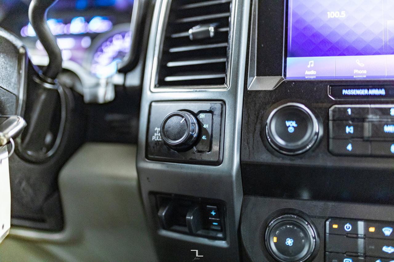 2021 Ford F-350 4x4 Crew Cab XLT Deck Diesel PSeat Red Deer AB