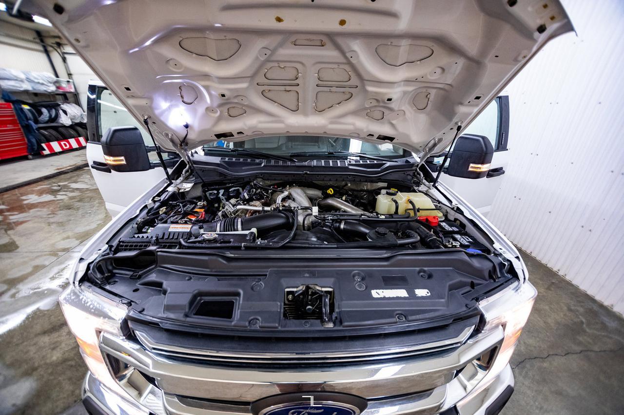 2021 Ford F-350 4x4 Crew Cab XLT Deck Diesel PSeat Red Deer AB