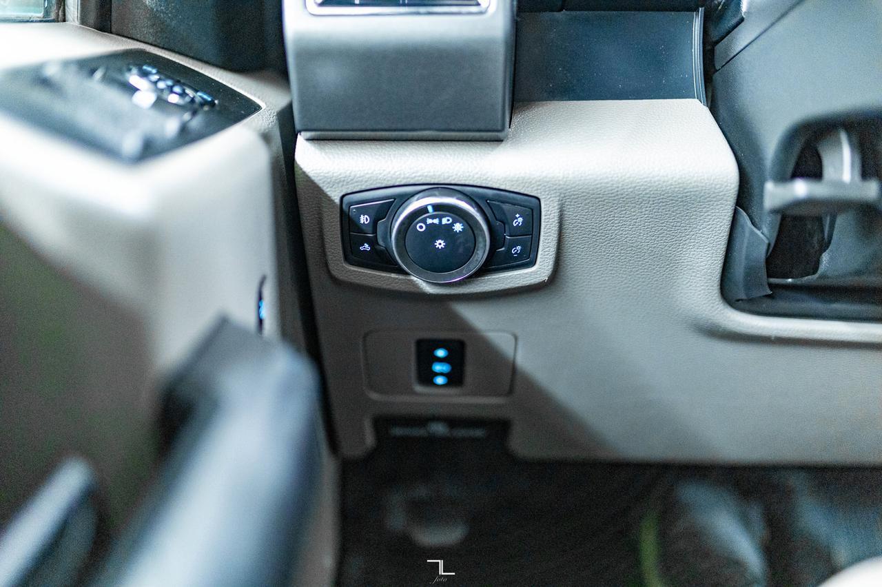 2021 Ford F-350 4x4 Crew Cab XLT Deck Diesel PSeat Red Deer AB