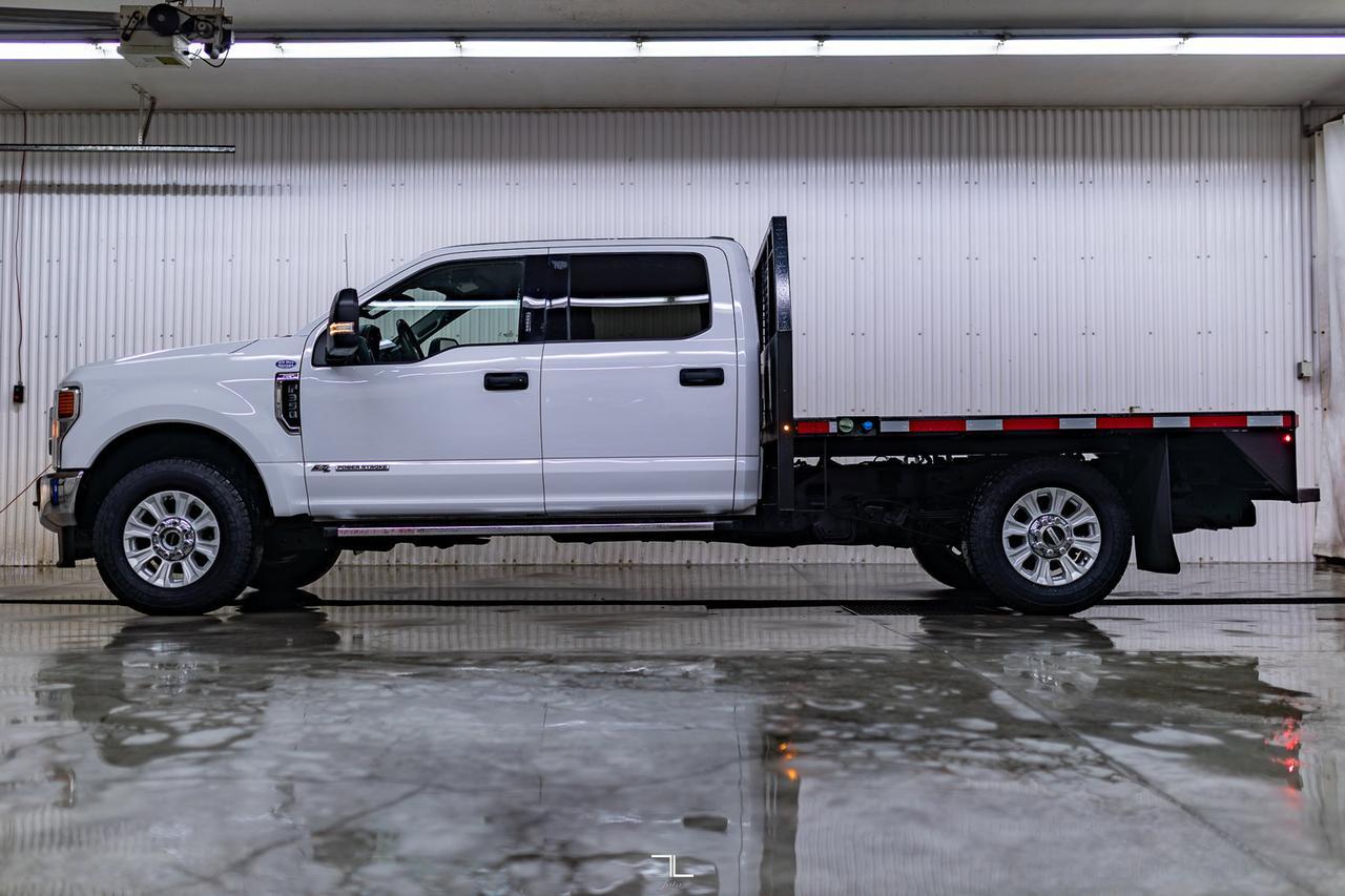 2021 Ford F-350 4x4 Crew Cab XLT Deck Diesel Red Deer AB