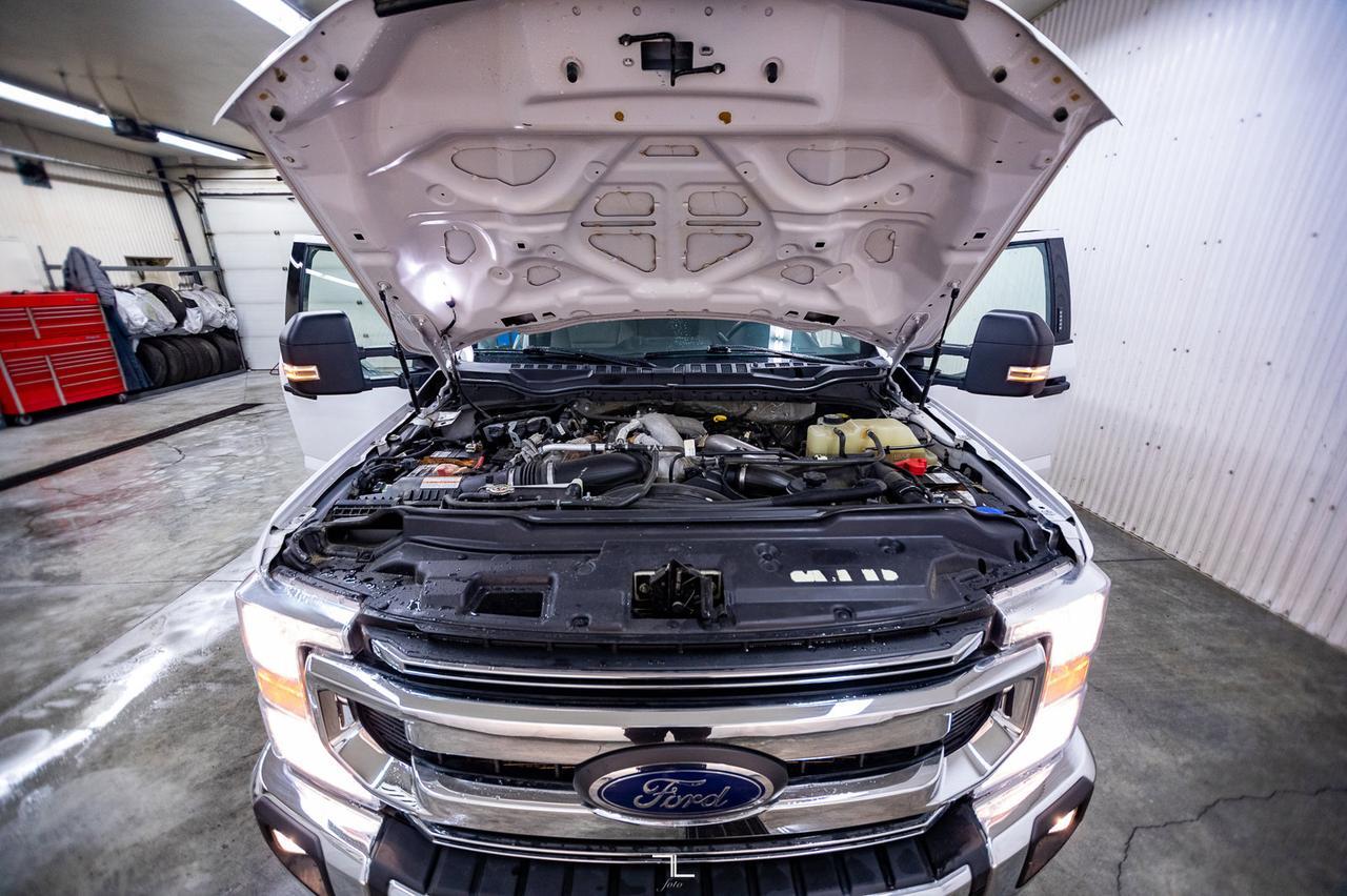 2021 Ford F-350 4x4 Crew Cab XLT Deck Diesel Red Deer AB