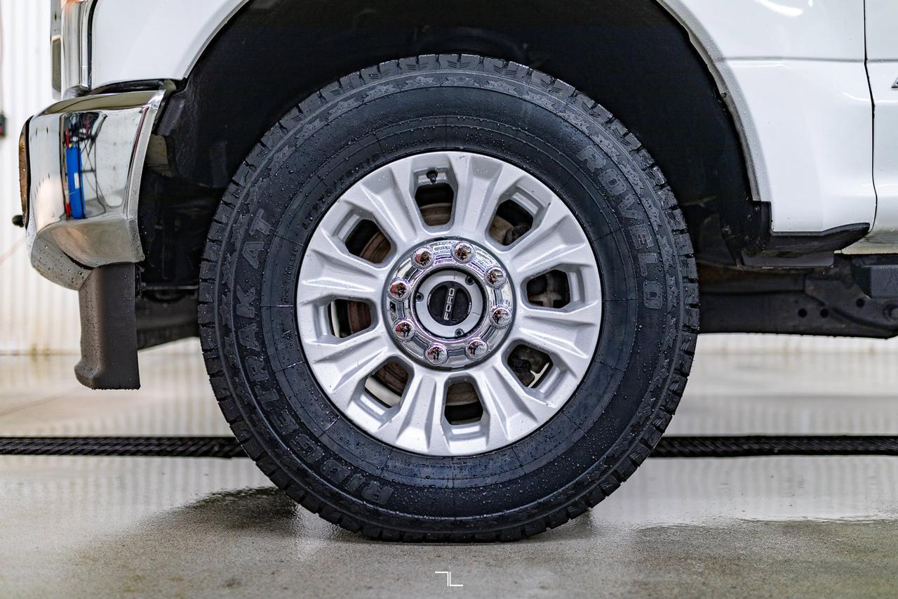 2021 Ford F-350 4x4 Crew Cab XLT Deck Diesel Red Deer AB