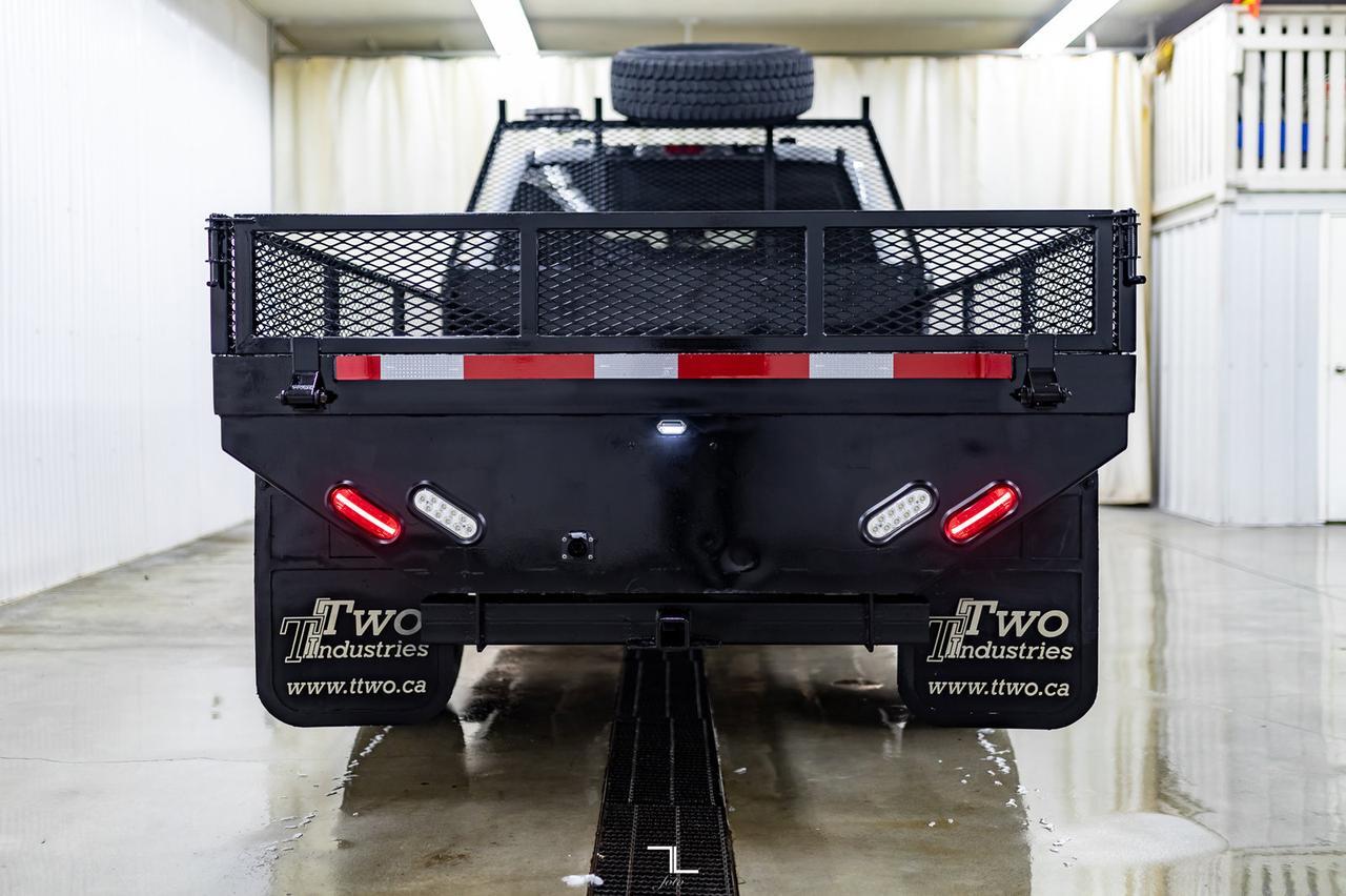 2021 Ford F-350 4x4 Crew Cab XLT Deck Leather Nav Red Deer AB