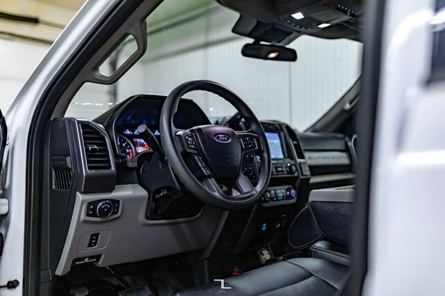 2021 Ford F-350 4x4 Crew Cab XLT Deck Leather Nav Red Deer AB