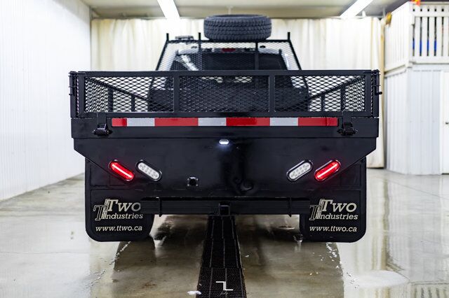 2021 Ford F-350 4x4 Crew Cab XLT Deck Leather Nav Red Deer AB