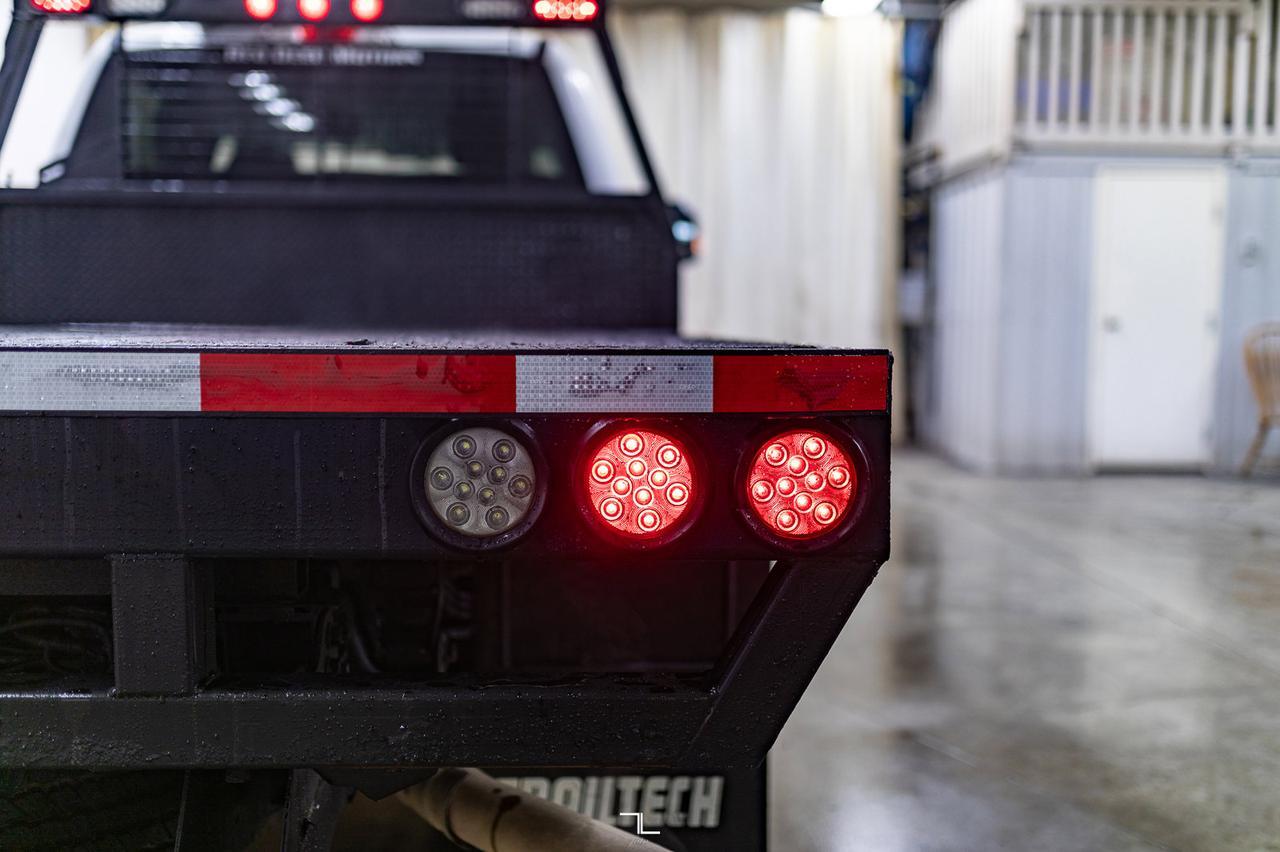 2021 Ford F-350 4x4 Crew Cab XLT Deck Red Deer AB