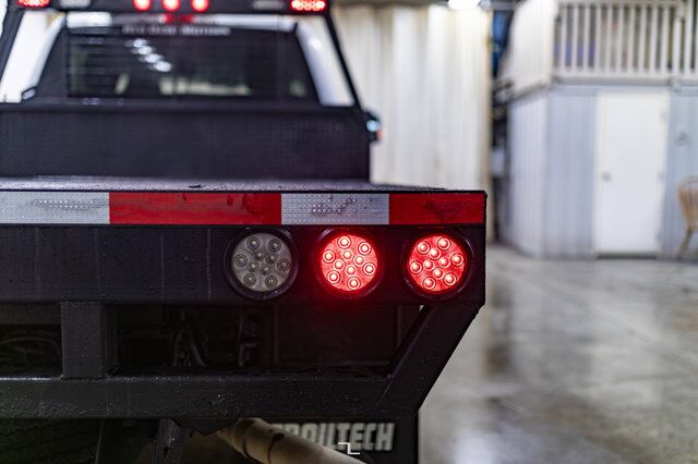 2021 Ford F-350 4x4 Crew Cab XLT Deck Red Deer AB