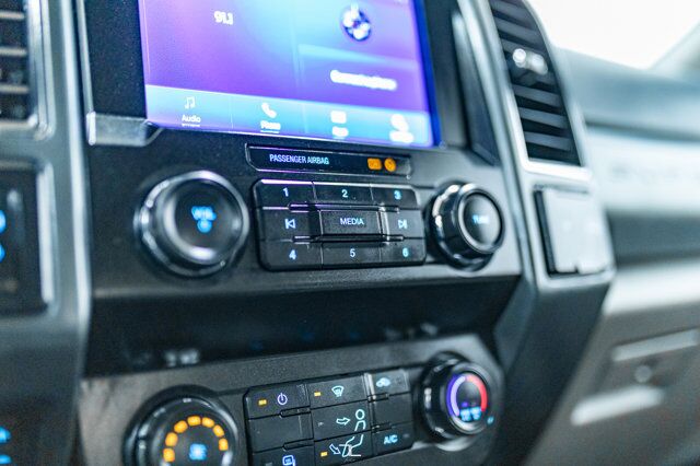 2021 Ford F-350 4x4 Crew Cab XLT Deck Red Deer AB