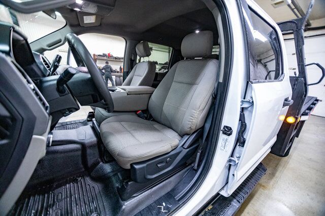 2021 Ford F-350 4x4 Crew Cab XLT Deck Red Deer AB