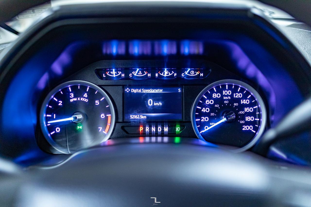 2021 Ford F-350 4x4 Crew Cab XLT Deck Red Deer AB