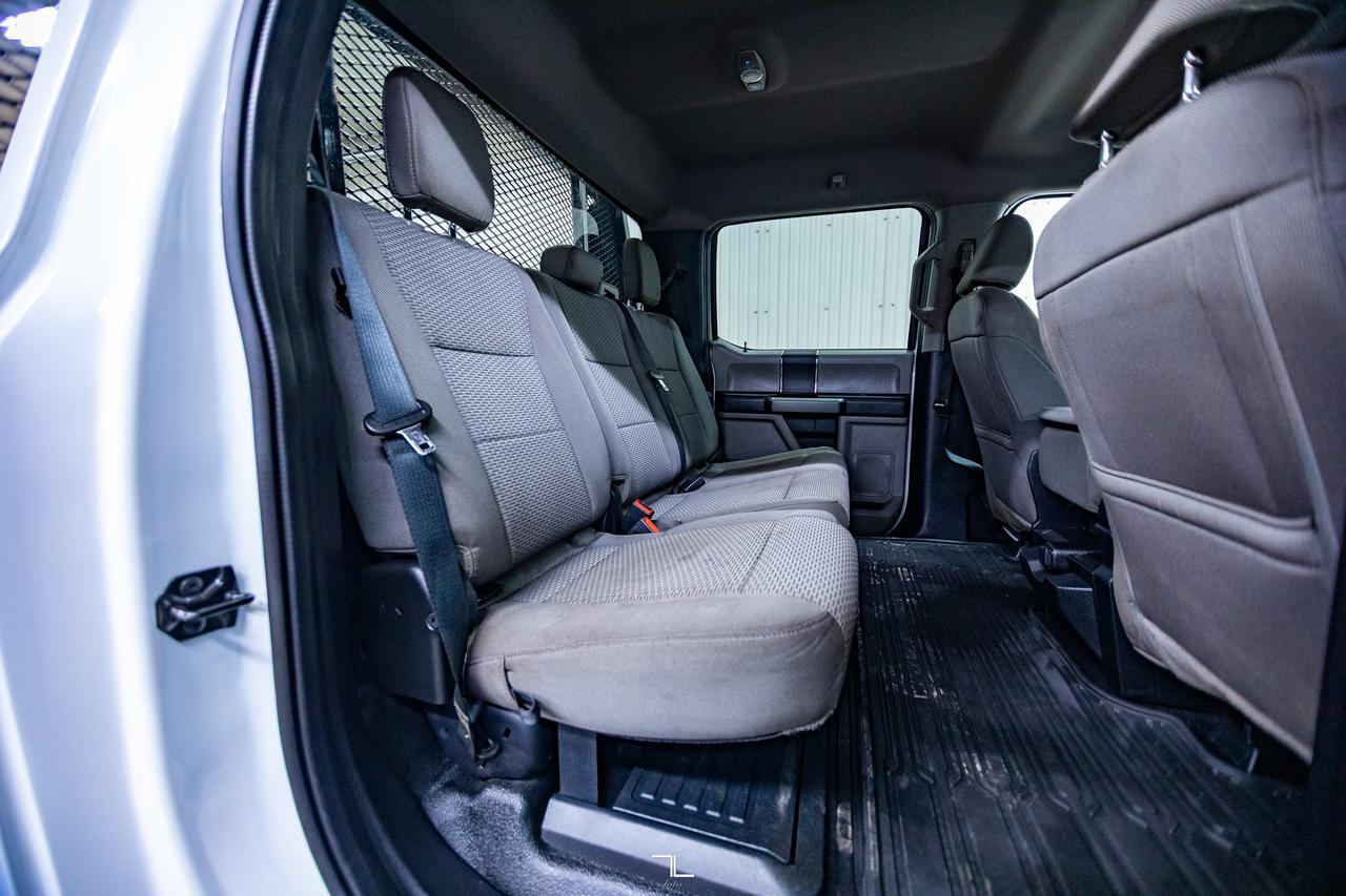 2021 Ford F-350 4x4 Crew Cab XLT Deck Red Deer AB