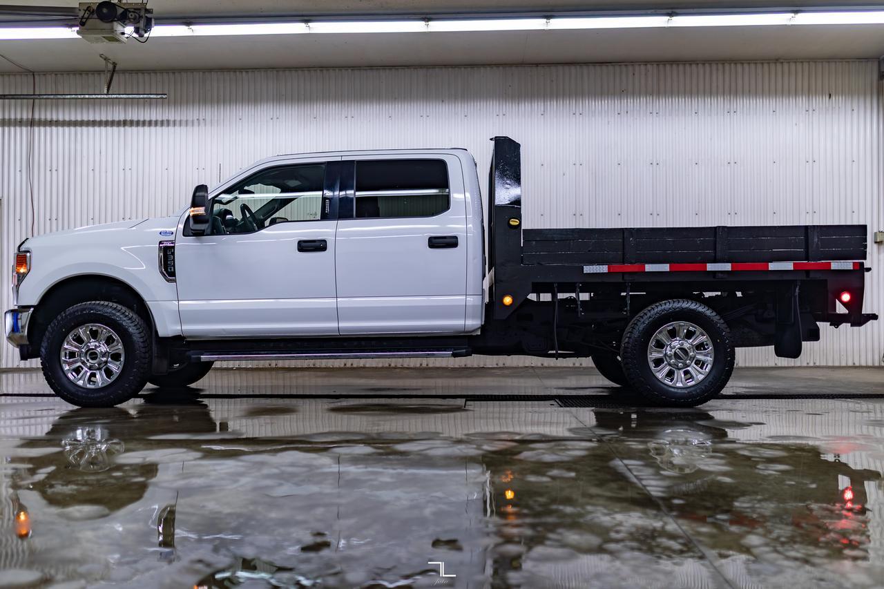 2021 Ford F-350 4x4 Crew Cab XLT Deck Red Deer AB