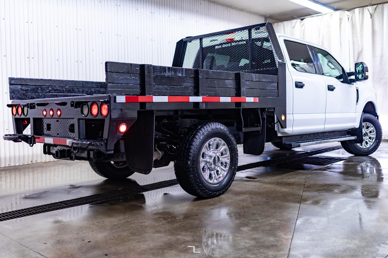 2021 Ford F-350 4x4 Crew Cab XLT Deck Red Deer AB
