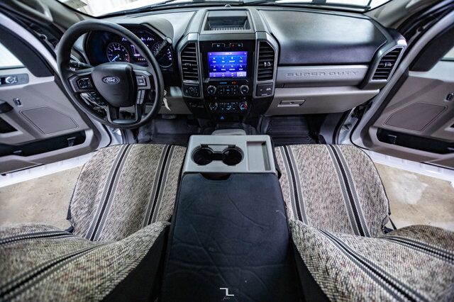 2021 Ford F-350 4x4 Crew Cab XLT Deck Red Deer AB