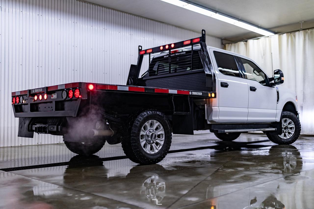 2021 Ford F-350 4x4 Crew Cab XLT Deck Red Deer AB