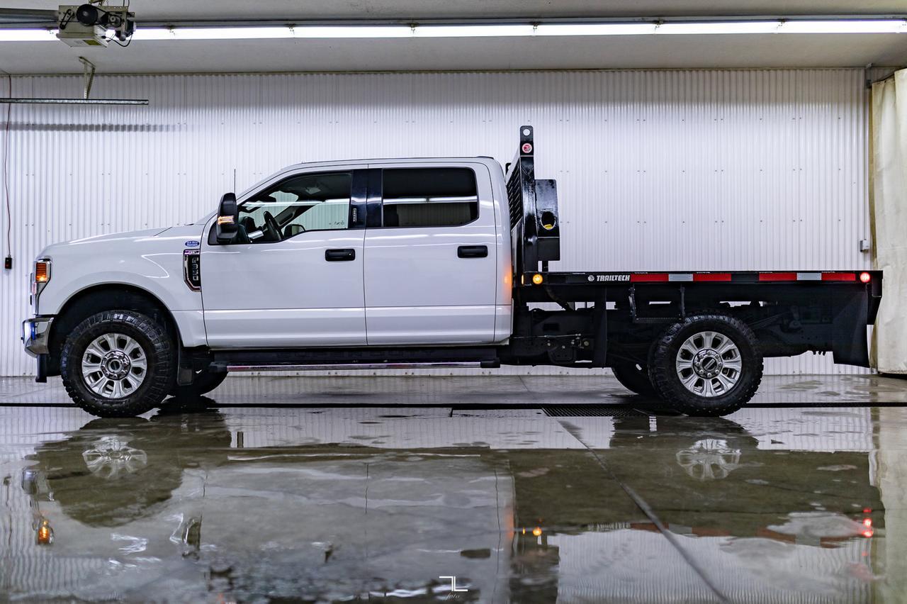 2021 Ford F-350 4x4 Crew Cab XLT Deck Red Deer AB