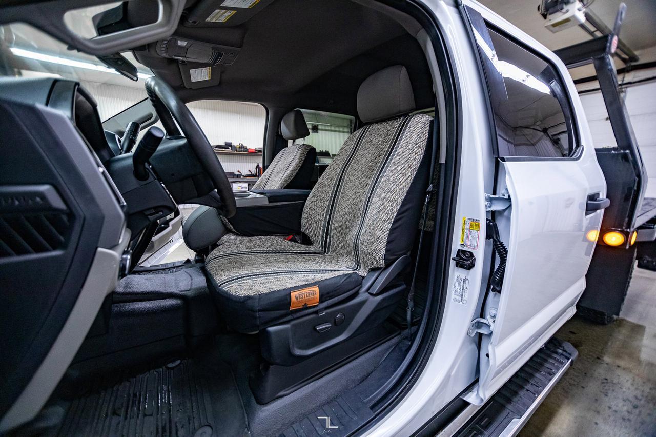 2021 Ford F-350 4x4 Crew Cab XLT Deck Red Deer AB