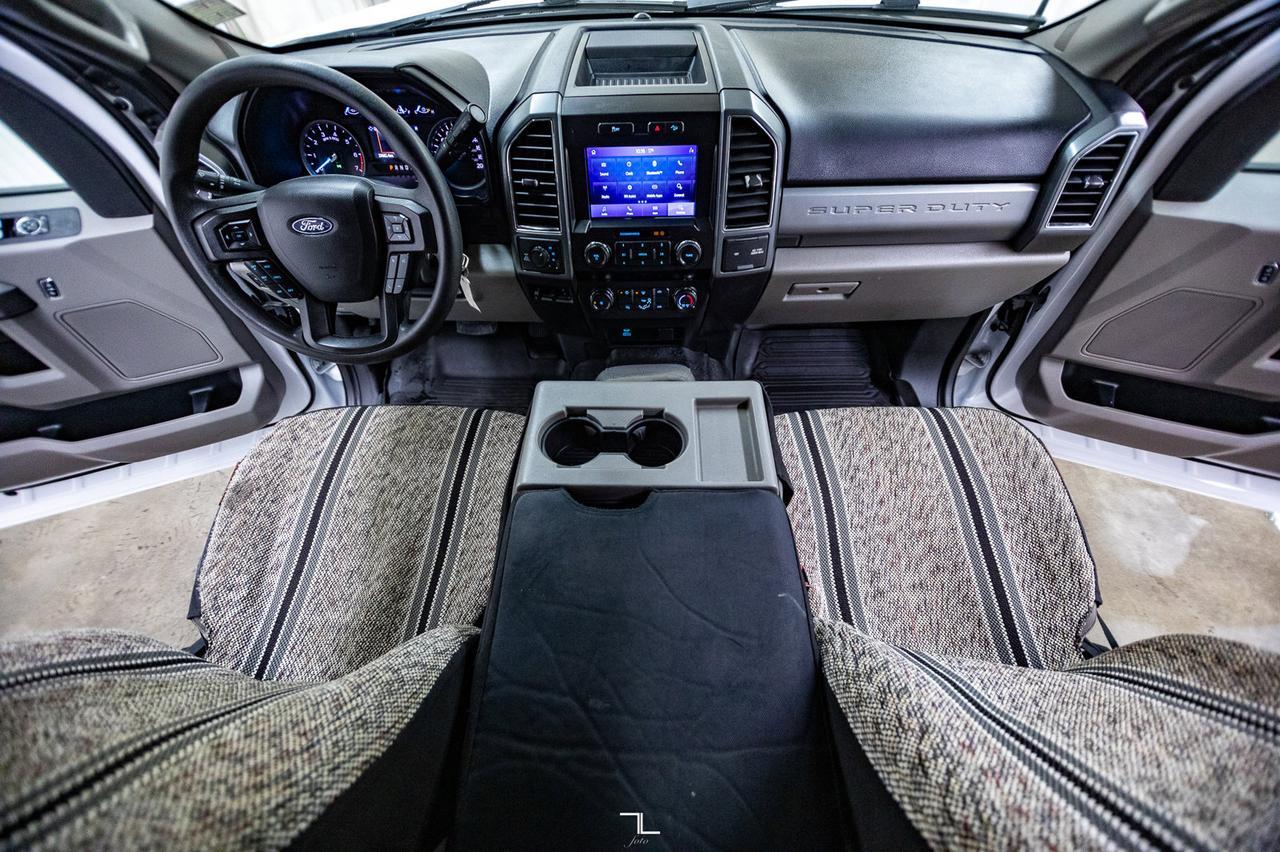 2021 Ford F-350 4x4 Crew Cab XLT Deck Red Deer AB