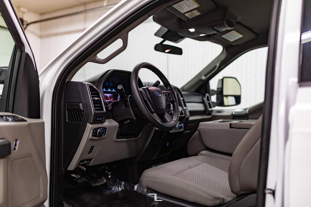 2021 Ford F-350 4x4 Crew Cab XLT FX4 BCam Heated Seats Red Deer AB