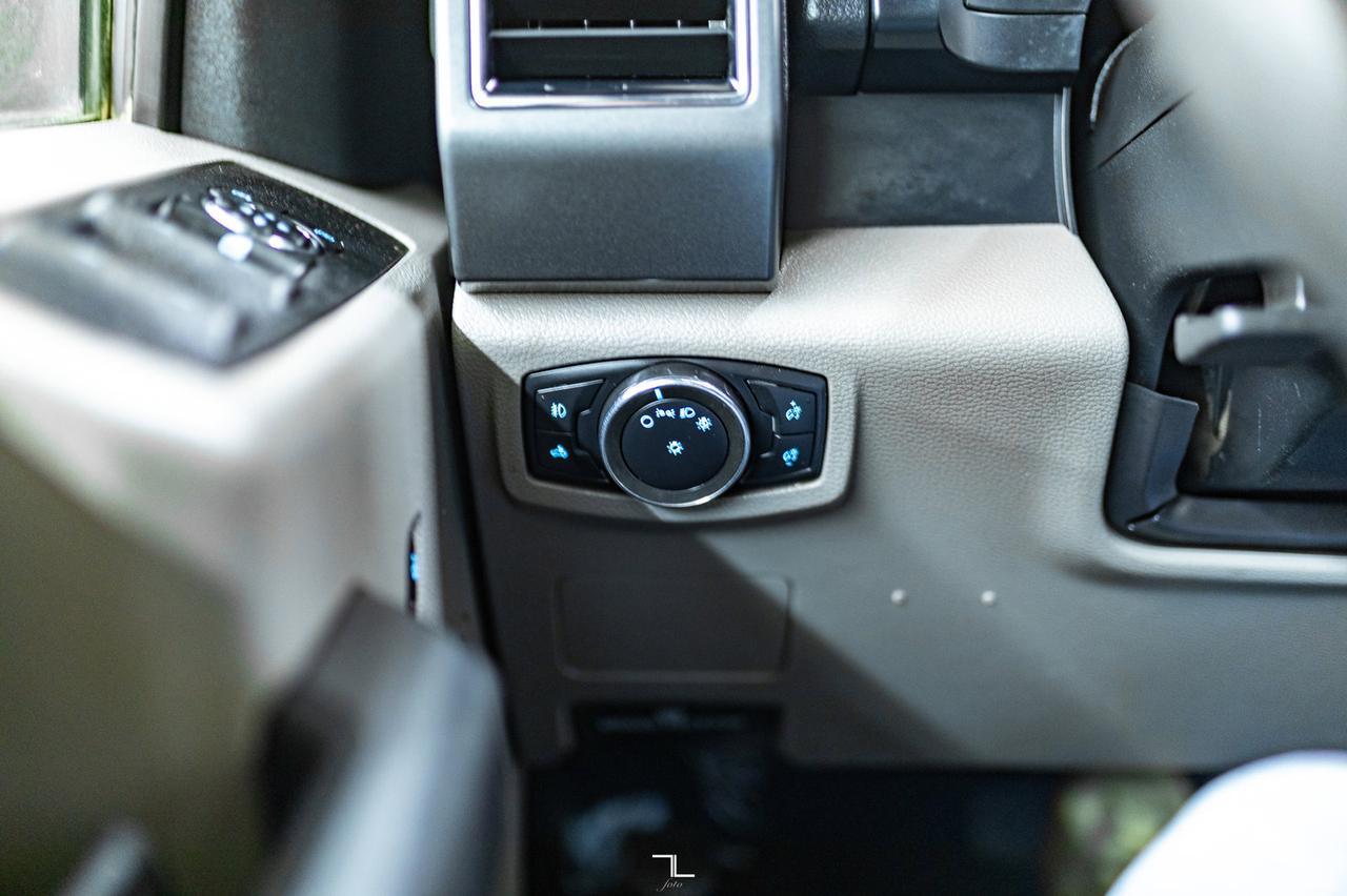 2021 Ford F-350 4x4 Crew Cab XLT FX4 BCam Red Deer AB